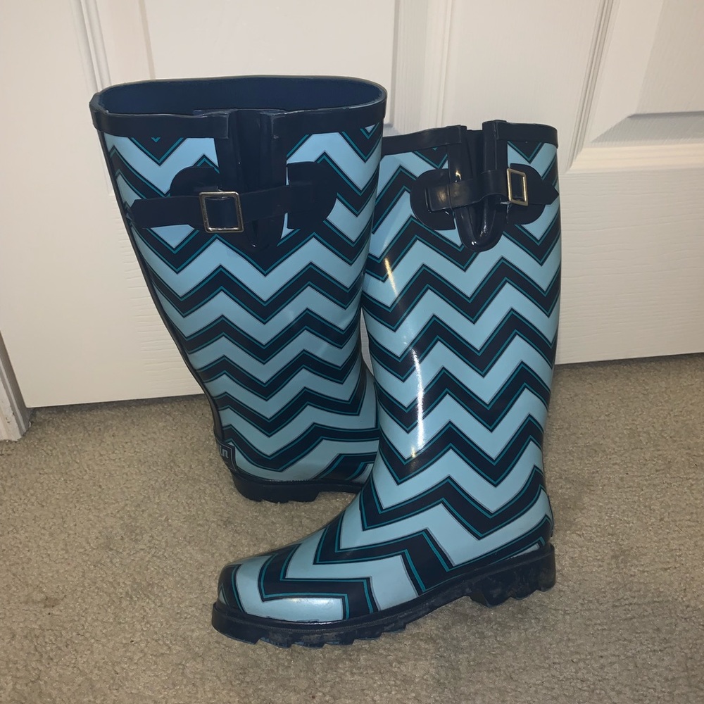 Rain boots